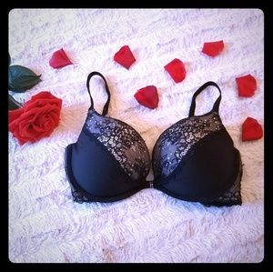 Victoria's Secret Push up Demi Bra